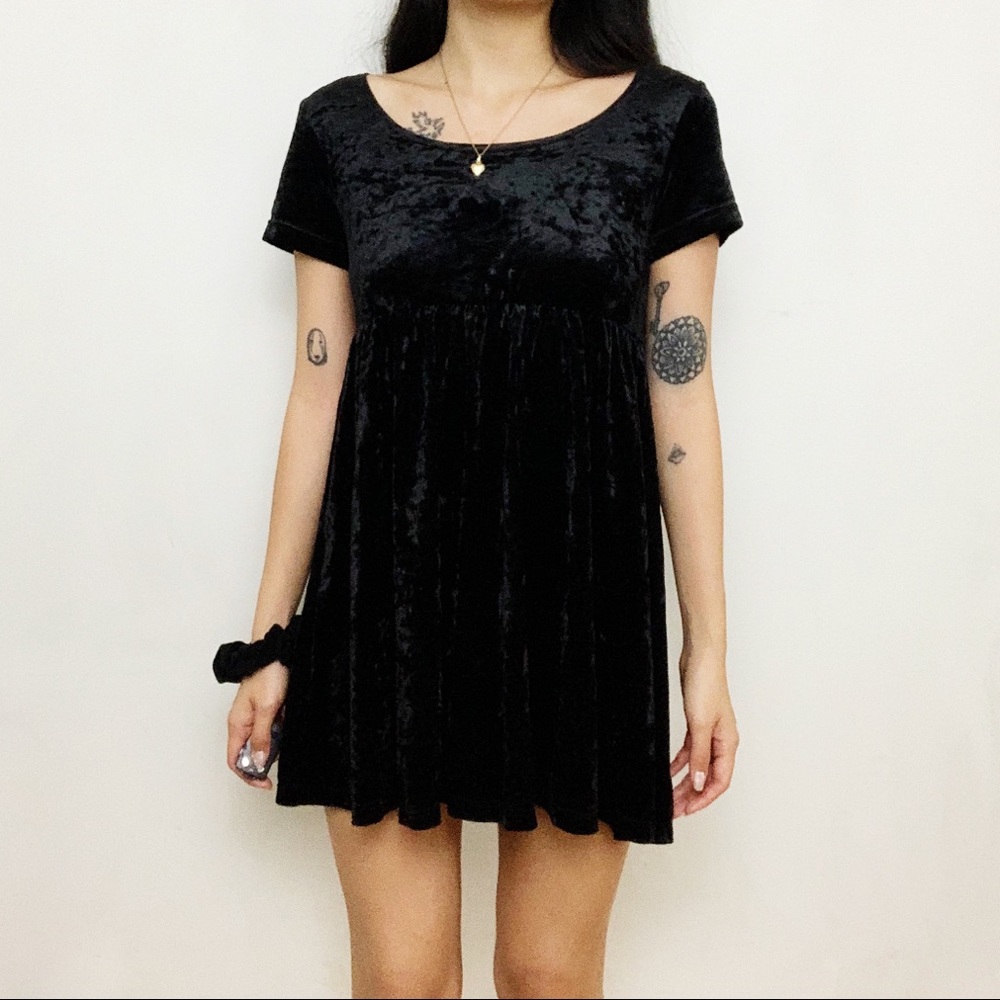 AMERICAN APPAREL CRUSHED VELVET BABYDOLL DRESS